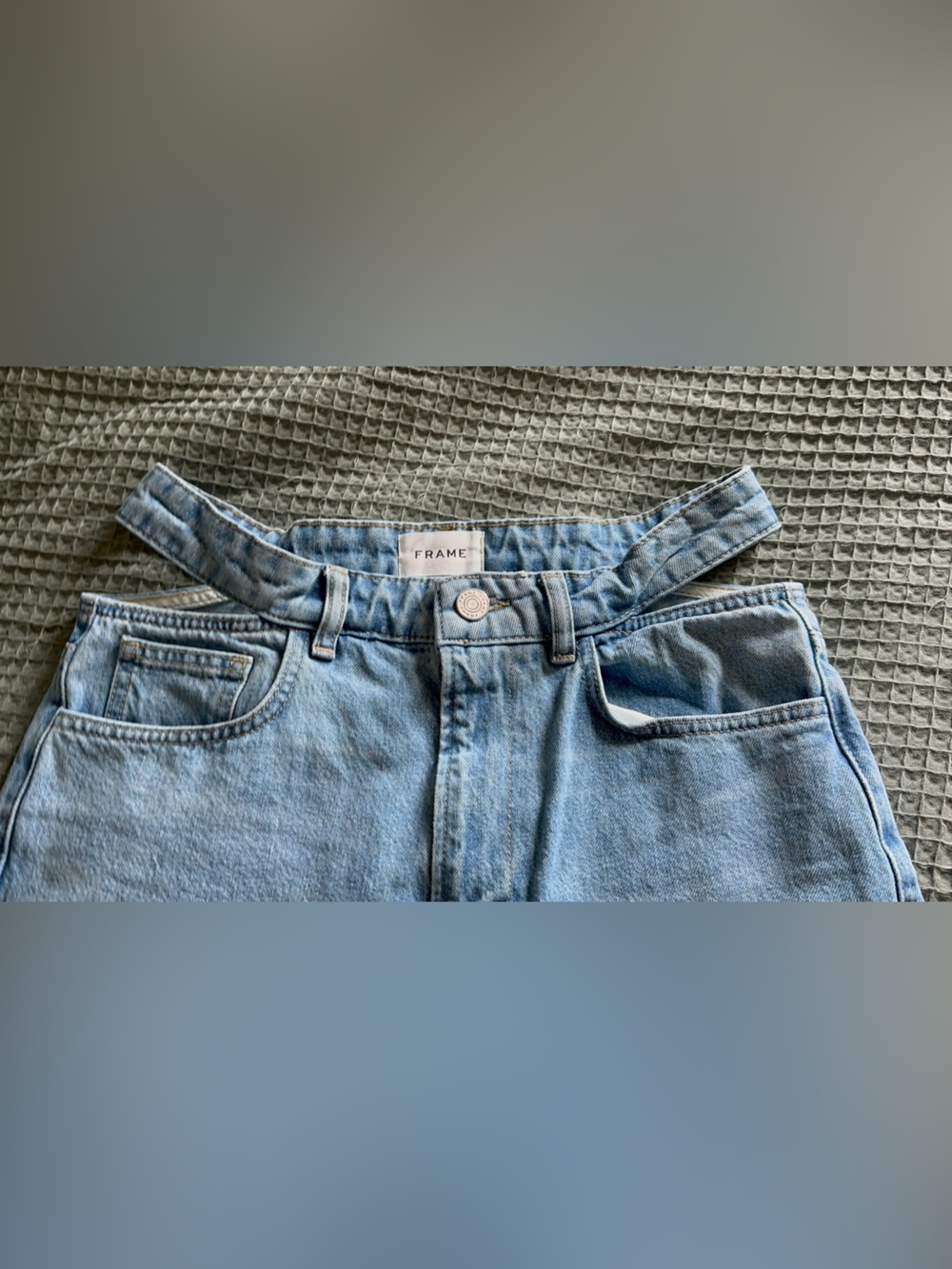 Frame Denim High-Rise Light Blue Jeans